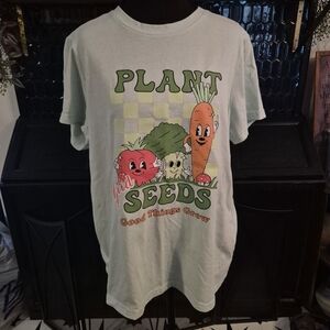 Lincoln Outfitters Graphic Veggie Tee Plant Good Seed Good Things Grow Large